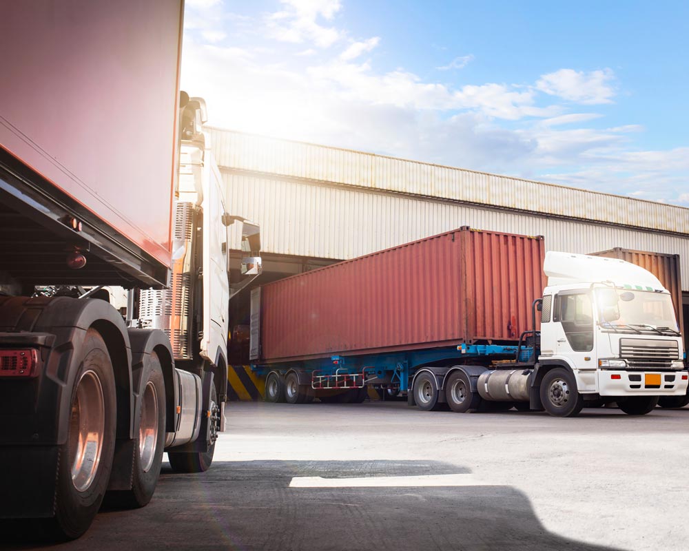 Quai de chargement, transport routier de marchandises en Europe par M&M France
